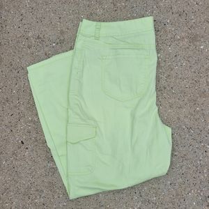 Chico's Yellow-Green Cargo Pants - Size 2.5/L-14 (Great Condition)